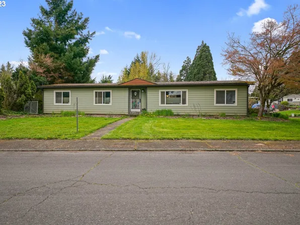 22098 Erica Dr NE, Aurora, OR 97002