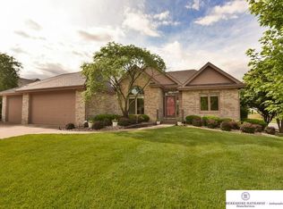 17579 Cinnamon St, Omaha, NE 68135