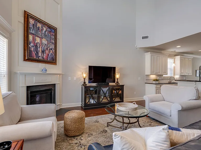 608 Patriot Ln — Photo 19