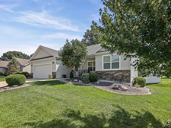 3rd image of 6409 Winter Ct