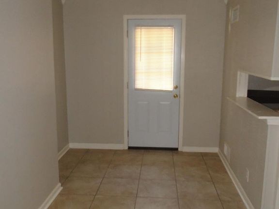 5th image of 7123 Carrolton Dr W
