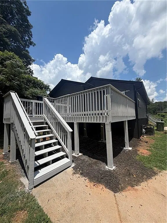 3 bed, 960 sqft, $1,900 — Photo 4