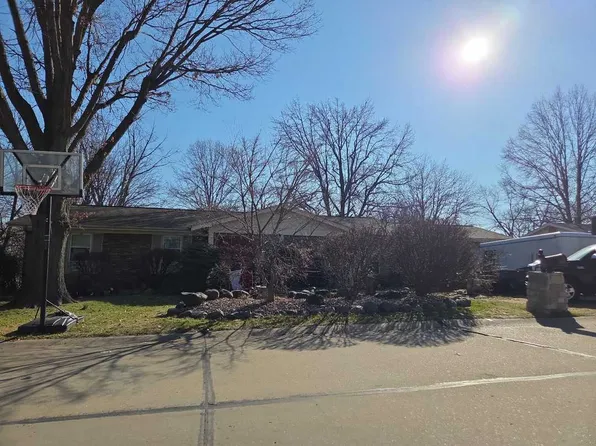 175 Ranchmoor Trl, Ballwin, MO 63011