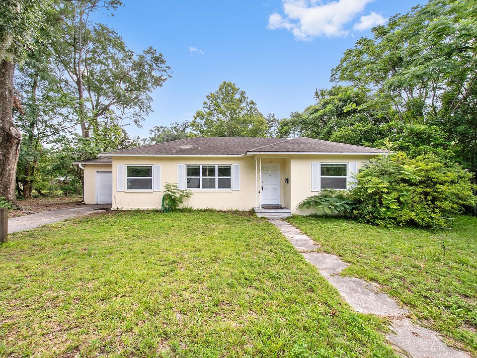 1st image of 808 NW 20th Ter