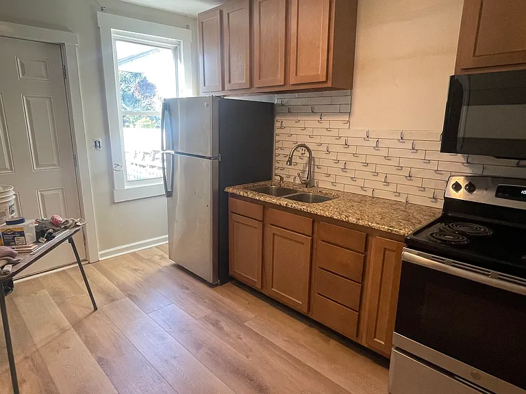 1417 Rufer Ave — Photo 8