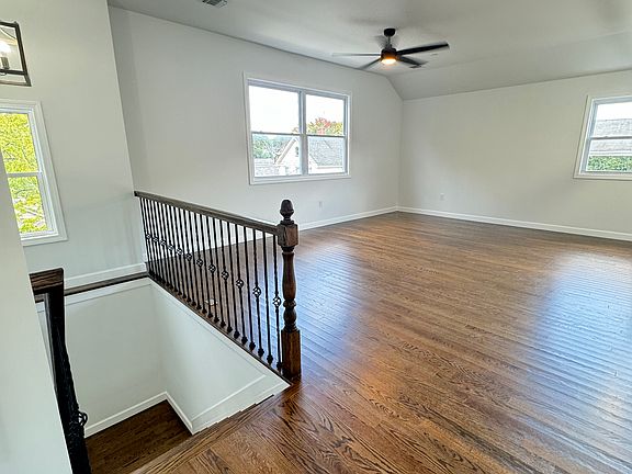 5th image of 457 Home Ave #2L