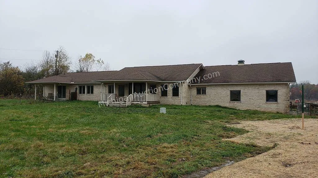 2800 W Highland Rd photo 1