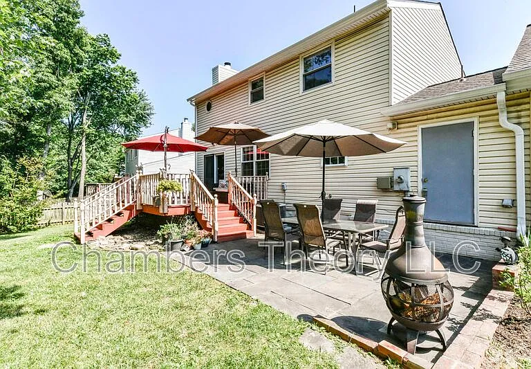 123 S Dickenson Ave — Photo 28
