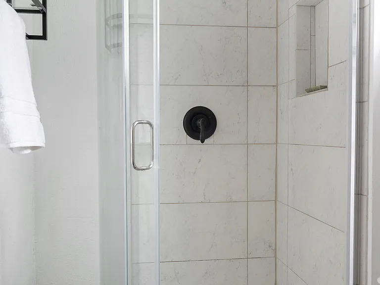 1st floor bath
