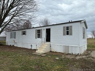 6771 E Olive Branch Rd, Pekin, IN 47165