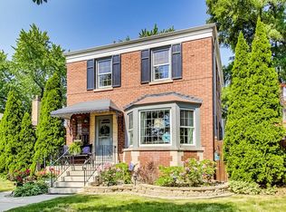 9304 S 55th Ave, Oak Lawn, IL 60453