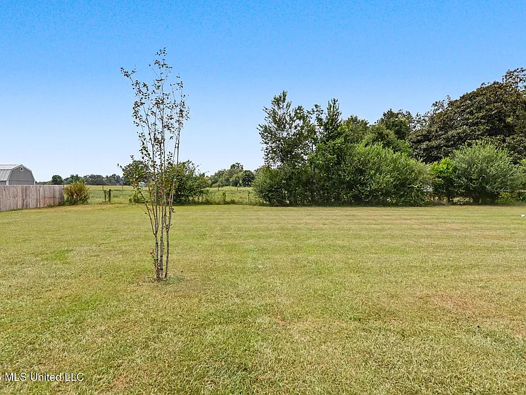 107 Mill Ct — Photo 26