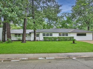 1126 Timbergrove Ln, Houston, TX 77008