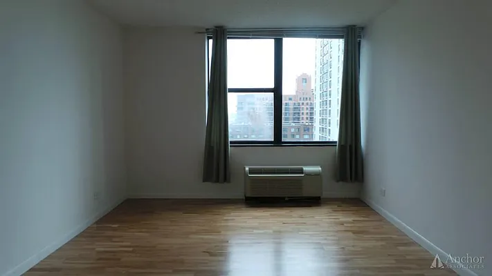 Rented by Anchor Associates | media 3