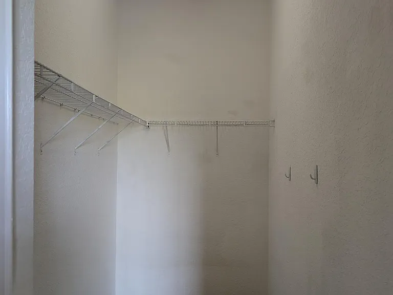 walking
closet