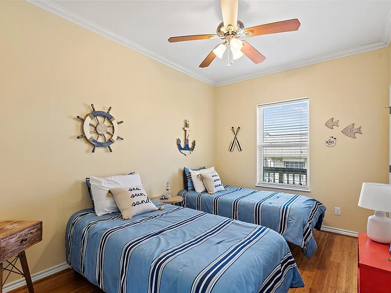 3923 Reeves Dr — Photo 15
