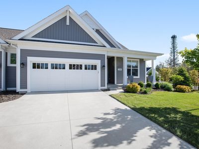 2260 Whisper Rock Trl #33, Portage, MI, 49024