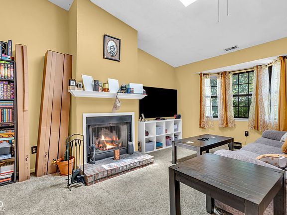 5th image of 4216 Medina Way