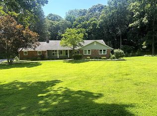 41 Harbor Hill Dr, Huntington, NY 11743