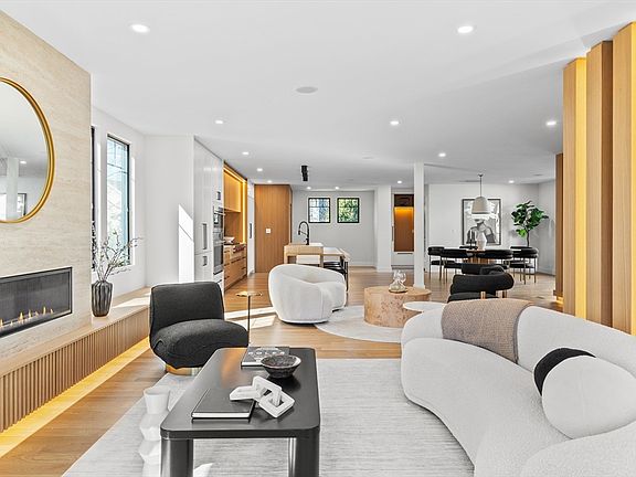 4th image of 186 Holworthy St