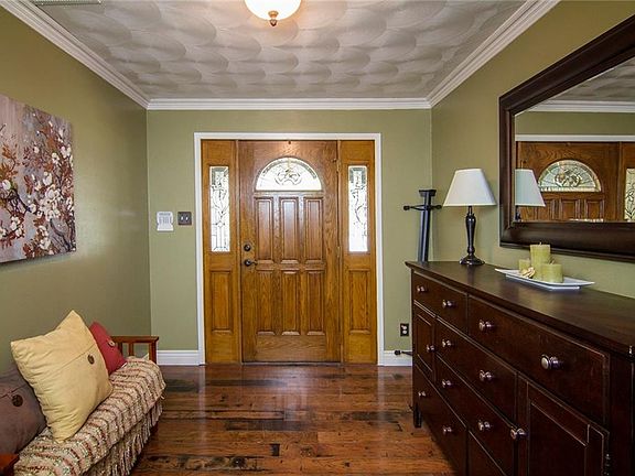 3rd image of 9228 Clearwater Dr