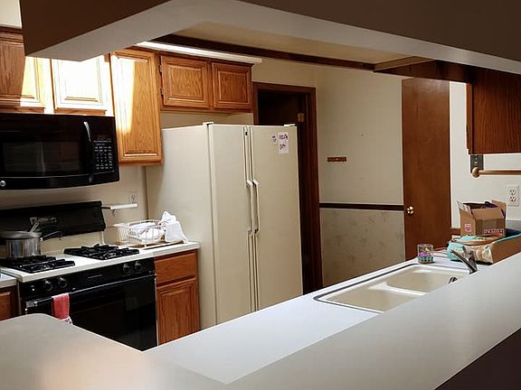5th image of 14620 Windmill Ct