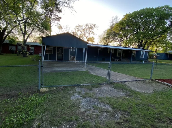 131 Maid Marian Dr, Gordonville, TX 76245