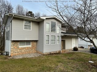 250 Brenda Ln, Charleston, WV 25312