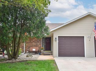 Gifford Hylands, Oconomowoc, WI 53066