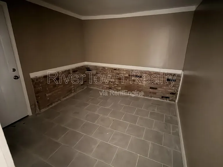 3692 Irma St — Photo 16