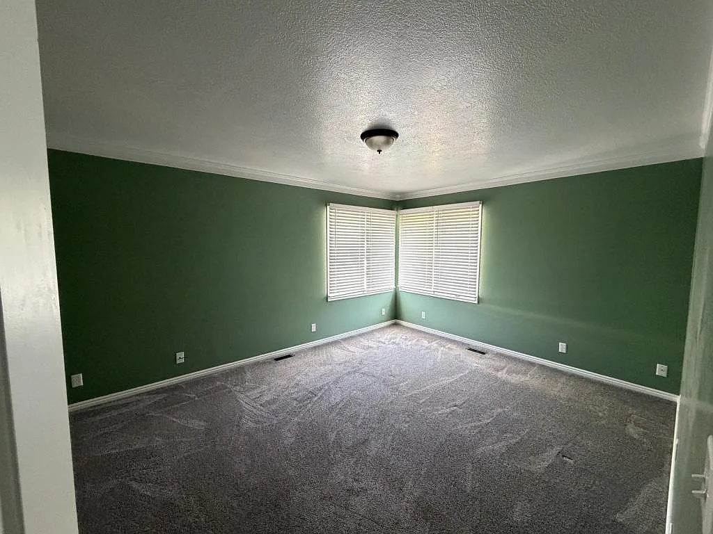 464 N 400 W — Photo 4