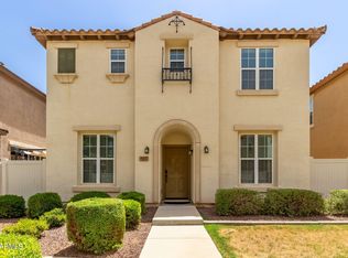 892 S Brewer Dr, Gilbert, AZ 85296
