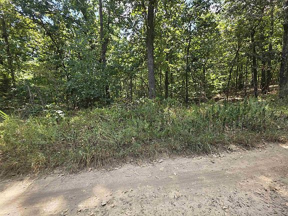 2nd image of L8-B17 Hitching Post Rd