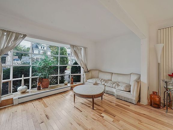 3rd image of 115-32 174th St #1