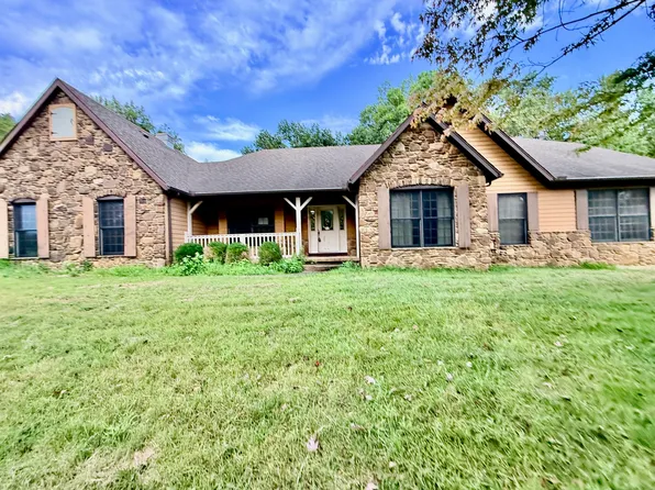 2650 State Route 127 N, Cobden, IL 62920