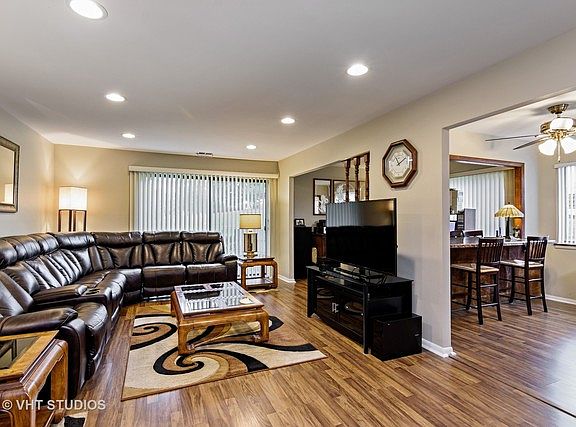 3rd image of 1275 E Baldwin Ln Unit 105