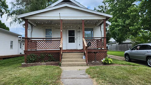 1111 E Glen Ave Photo 1
