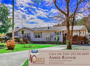 409 Five Aprils Dr, Peletier, NC 28584