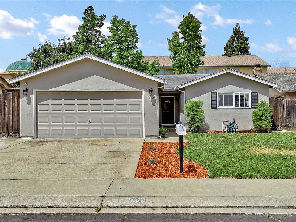 1st image of 1039 Janet Ln