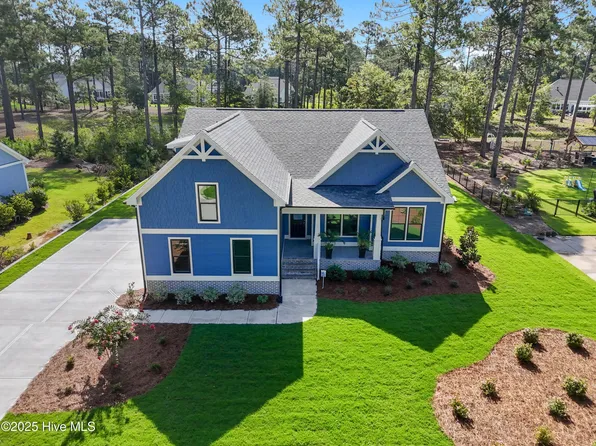 668 Breezewood Drive SE, Bolivia, NC 28422