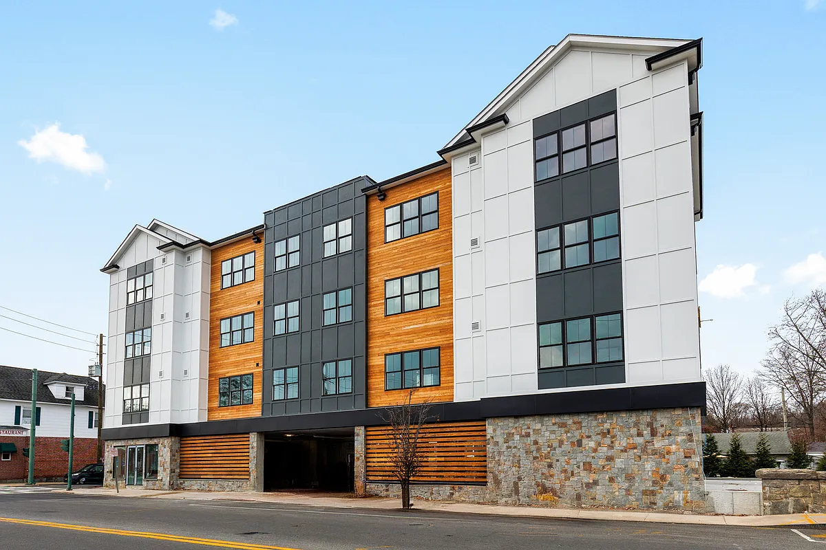 Building Photo - 132 Halstead Ave #D