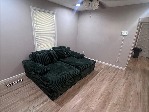 3rd image of 6401 Sherman St