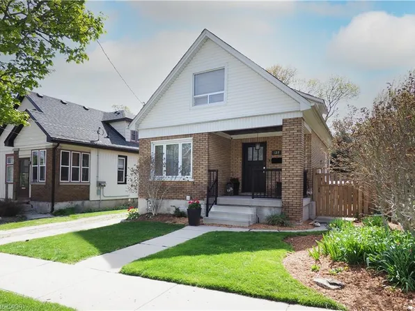 123 Samuel St, Kitchener, ON N2H 1P9