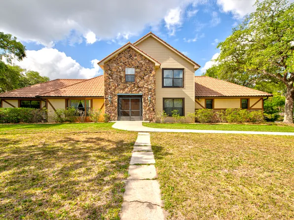 4885 Rayburn Rd, Cocoa, FL 32926