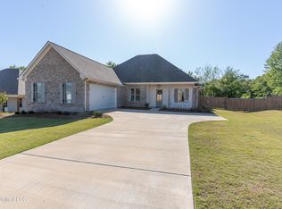 172 Catherine Blvd, Clinton, MS 39056