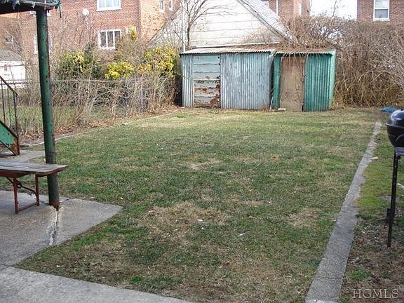 2nd image of 2438 Lurting Ave