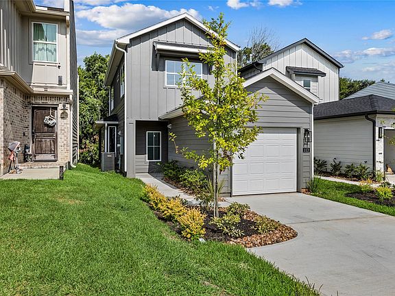 3rd image of 113 Capetown Cir