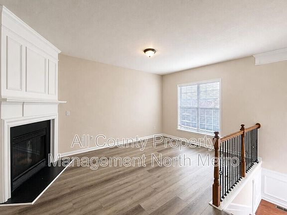 2nd image of 1006 Whittington Way