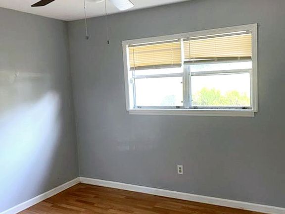 5th image of 242 N Lake Dr