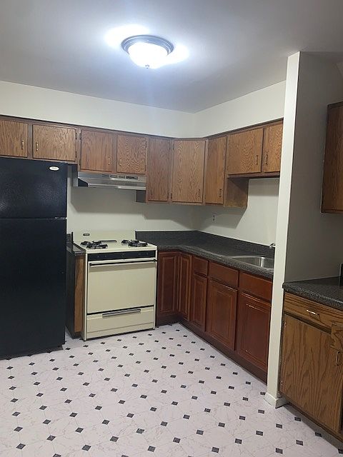 2nd image of 334 96th St #1